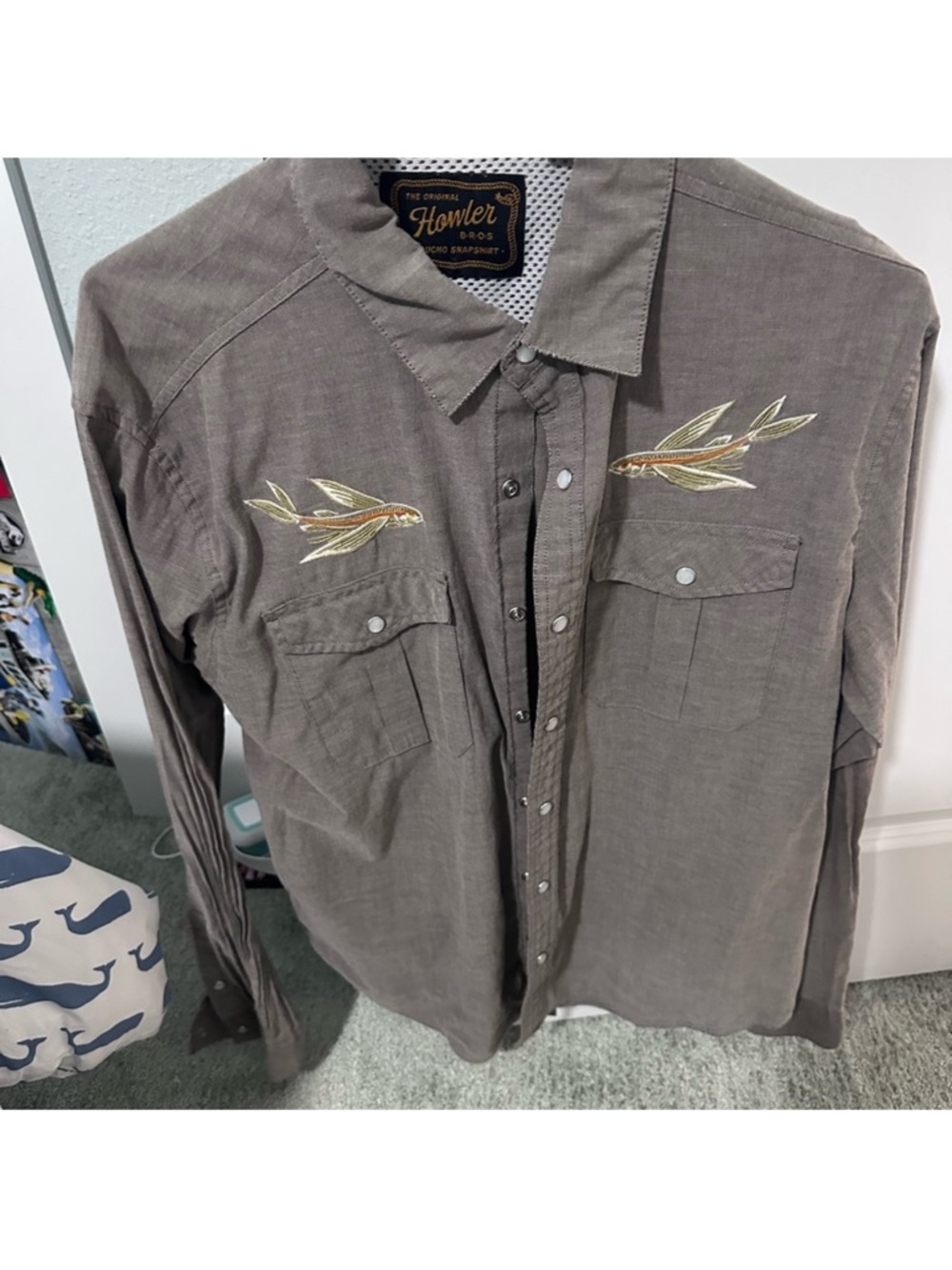 Howler Bros Embroidered Gaucho shirt with flying fish